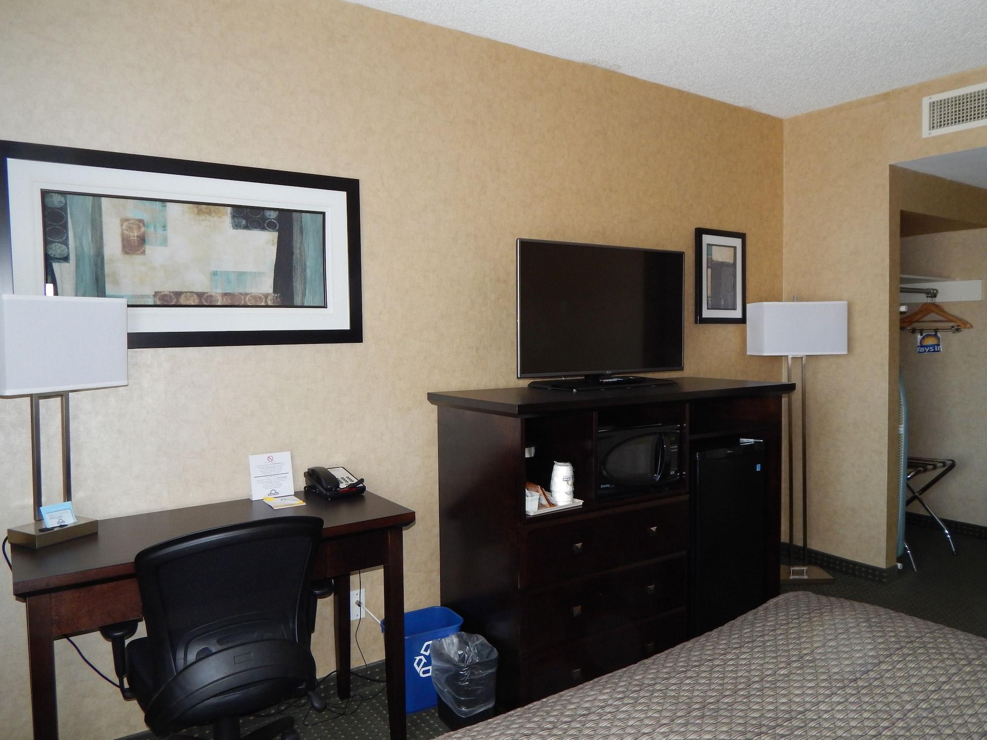 Days Inn By Wyndham Cranbrook Conference Centre מראה חיצוני תמונה