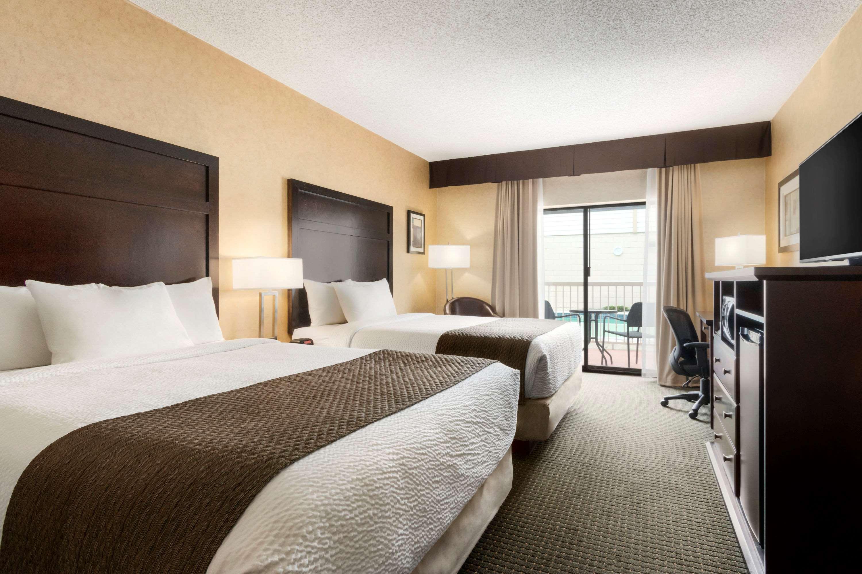 Days Inn By Wyndham Cranbrook Conference Centre מראה חיצוני תמונה
