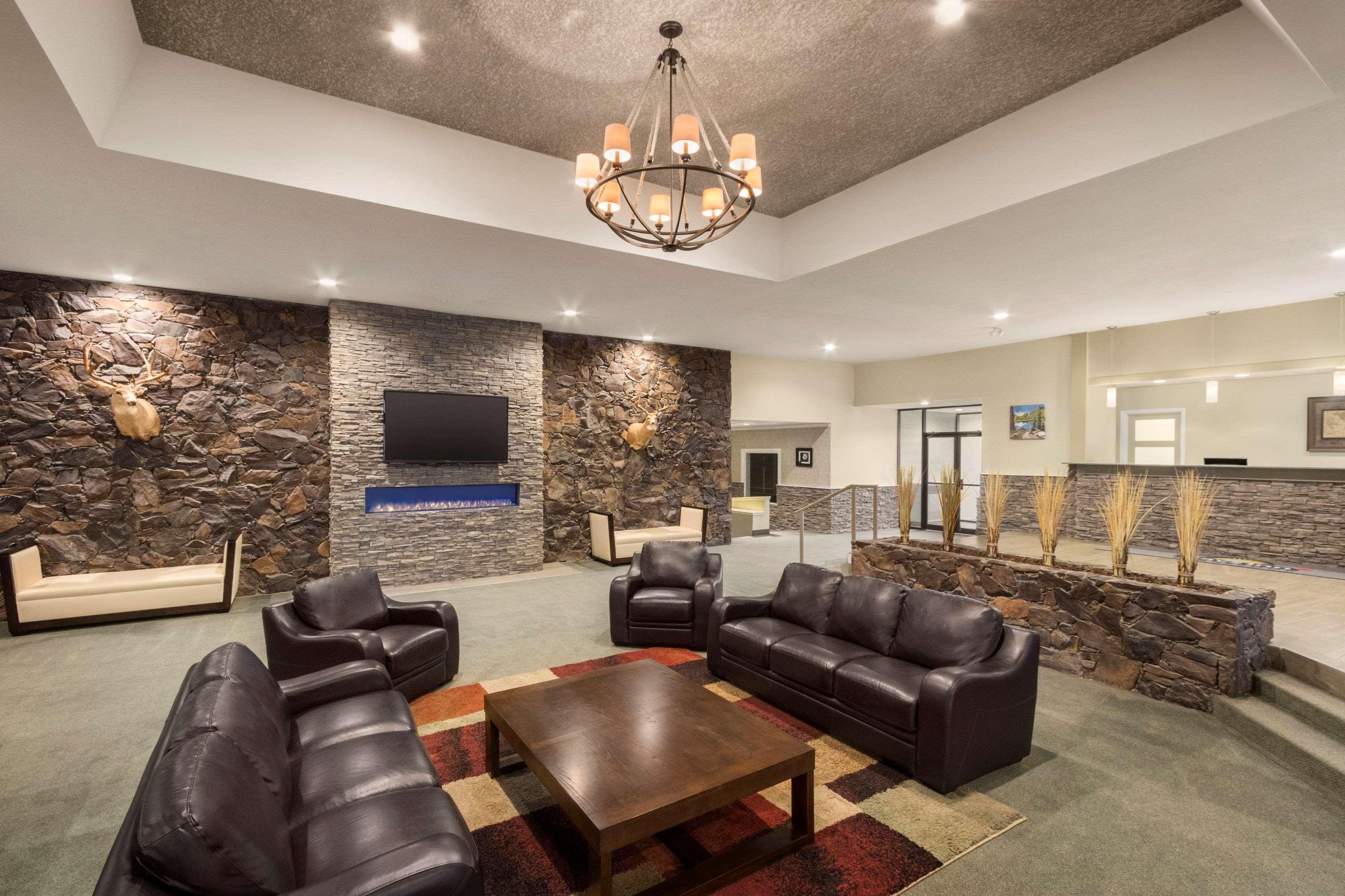 Days Inn By Wyndham Cranbrook Conference Centre מראה חיצוני תמונה