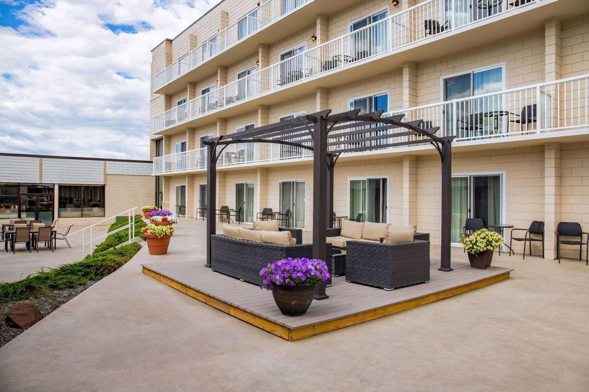 Days Inn By Wyndham Cranbrook Conference Centre מראה חיצוני תמונה