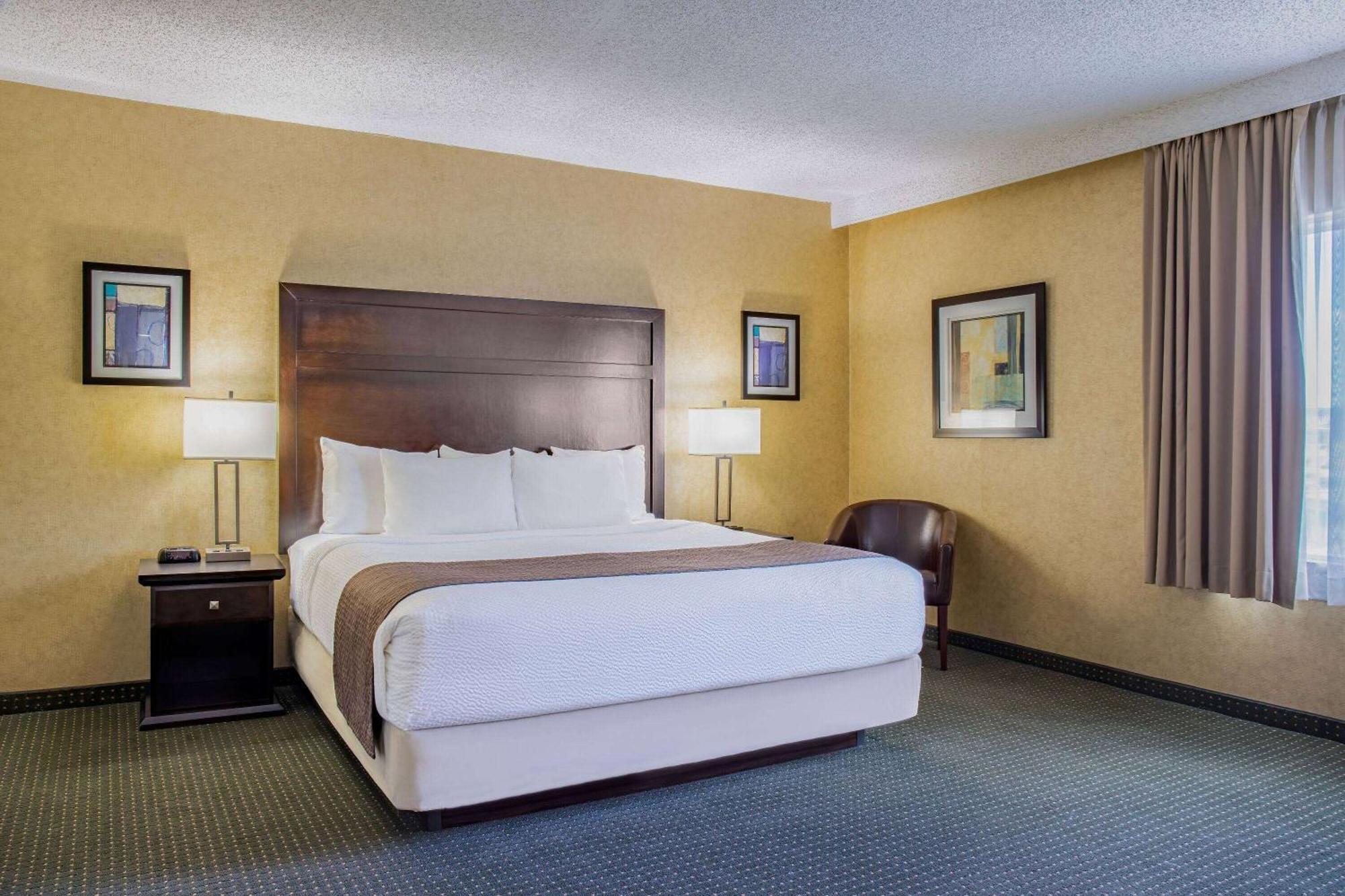 Days Inn By Wyndham Cranbrook Conference Centre מראה חיצוני תמונה