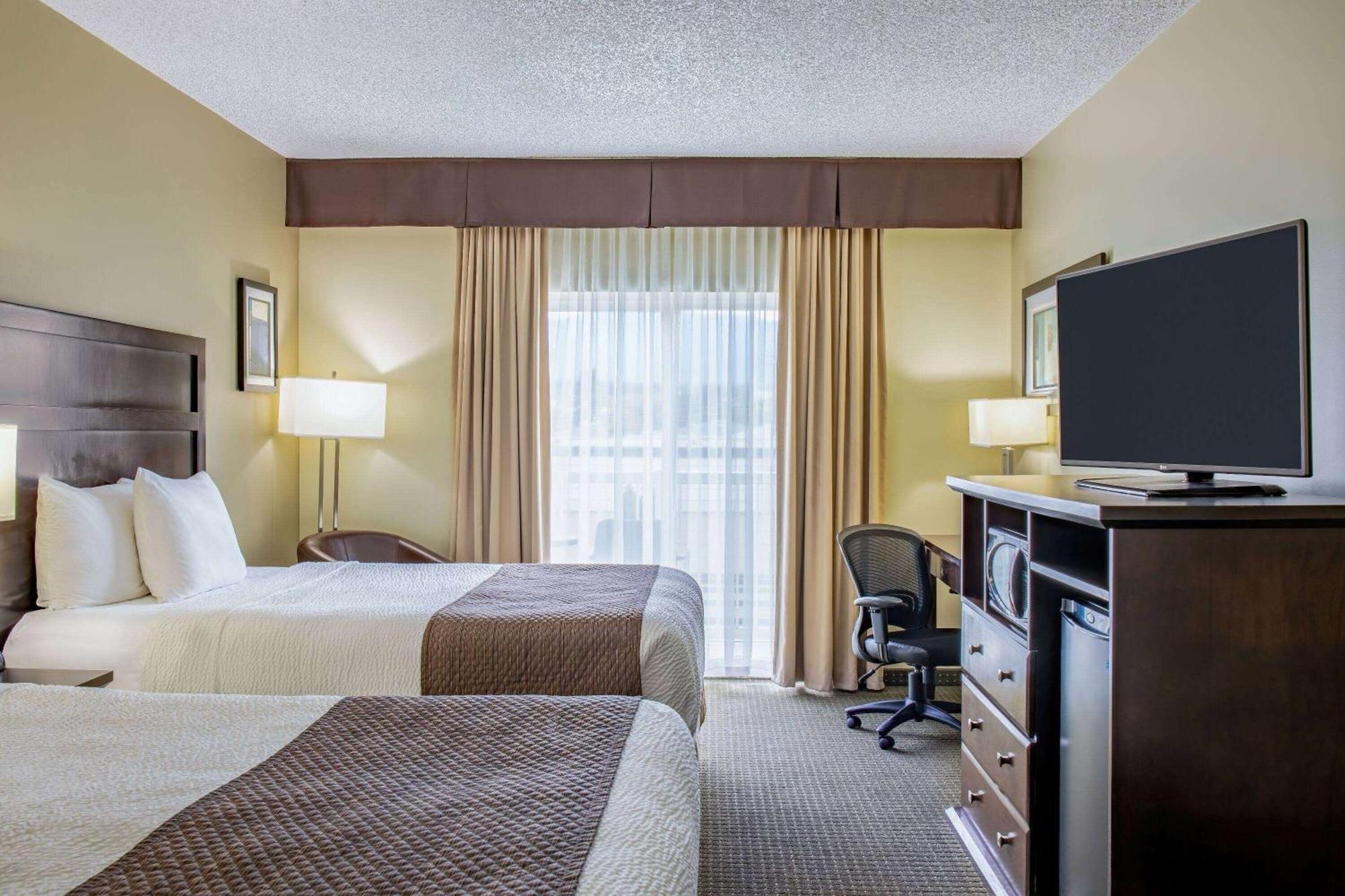 Days Inn By Wyndham Cranbrook Conference Centre מראה חיצוני תמונה