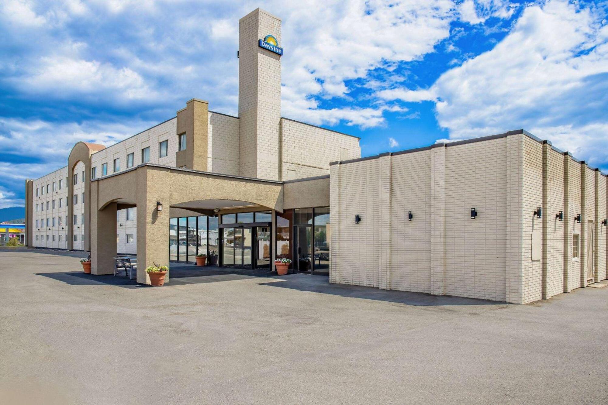 Days Inn By Wyndham Cranbrook Conference Centre מראה חיצוני תמונה