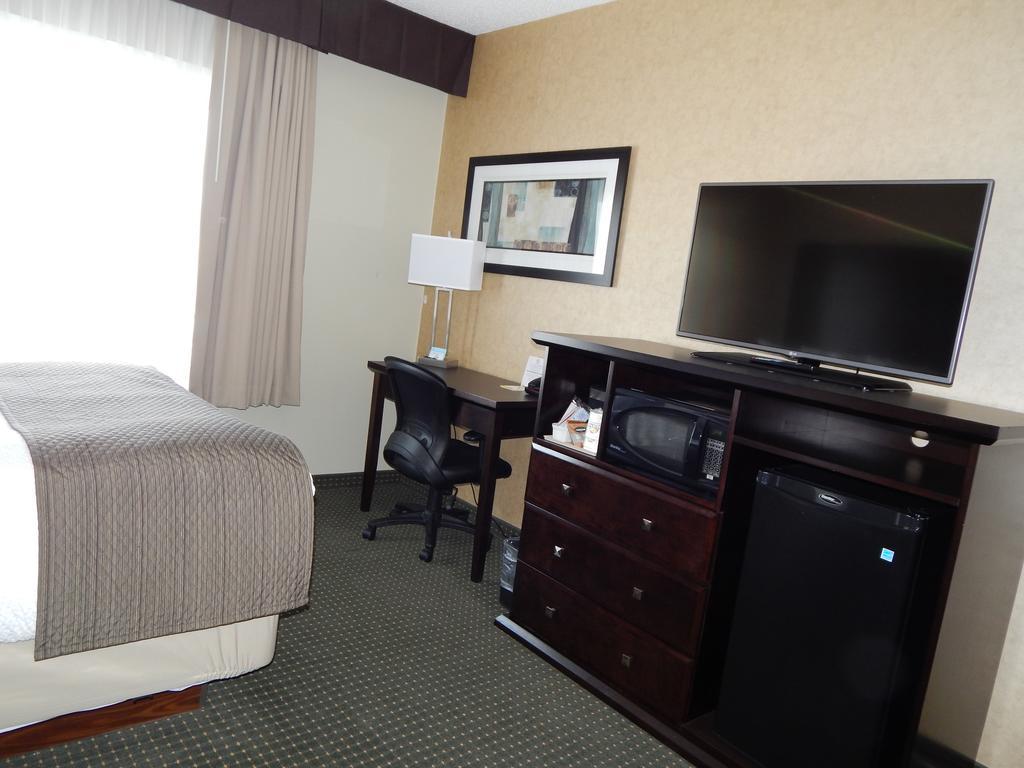 Days Inn By Wyndham Cranbrook Conference Centre חדר תמונה