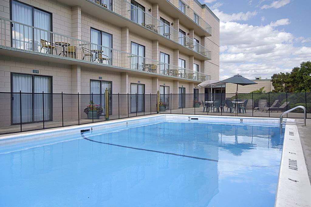 Days Inn By Wyndham Cranbrook Conference Centre מתקנים תמונה